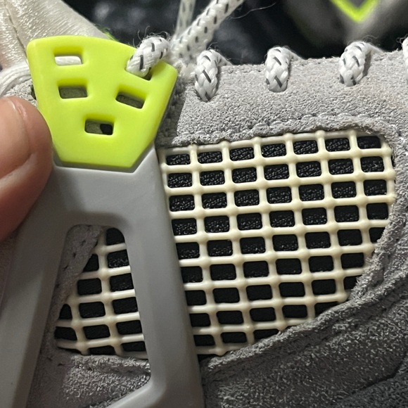 Air Jordan 4 Retro SE (GS) 100% Authentic - Picture 5 of 17